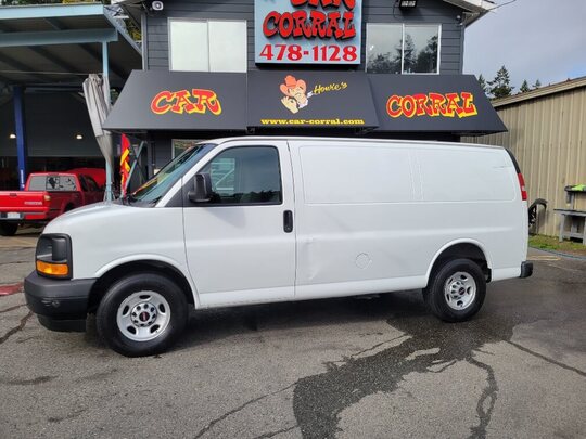 2017 GMC Savana 2500 Cargo Van